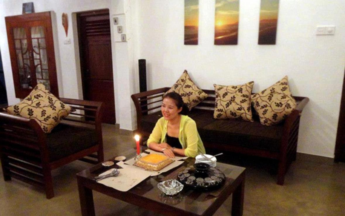 Dions Guest House Negombo Buitenkant foto