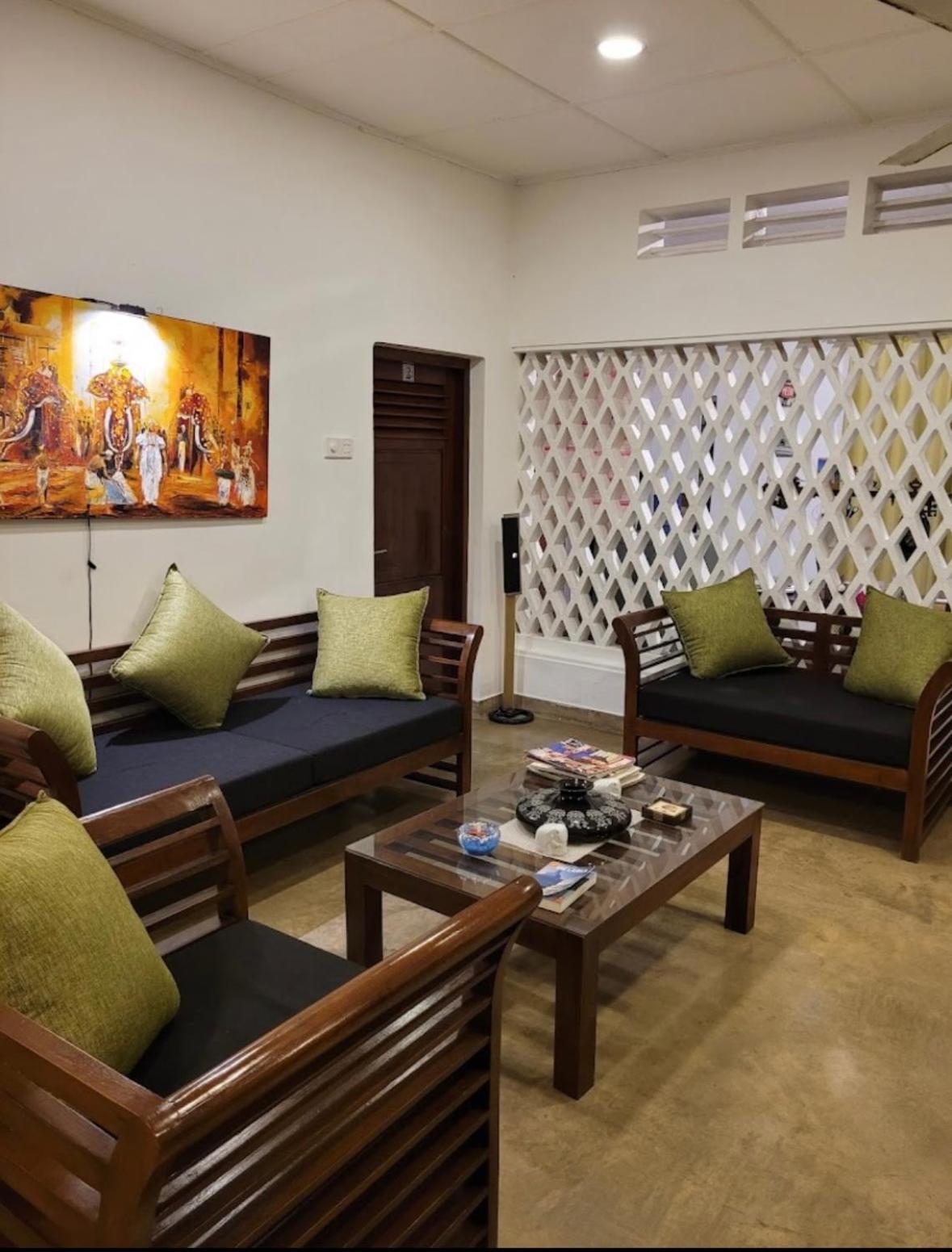 Dions Guest House Negombo Buitenkant foto